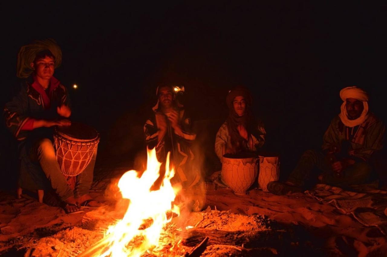 מרזאוגה Mari Desert Camp מראה חיצוני תמונה